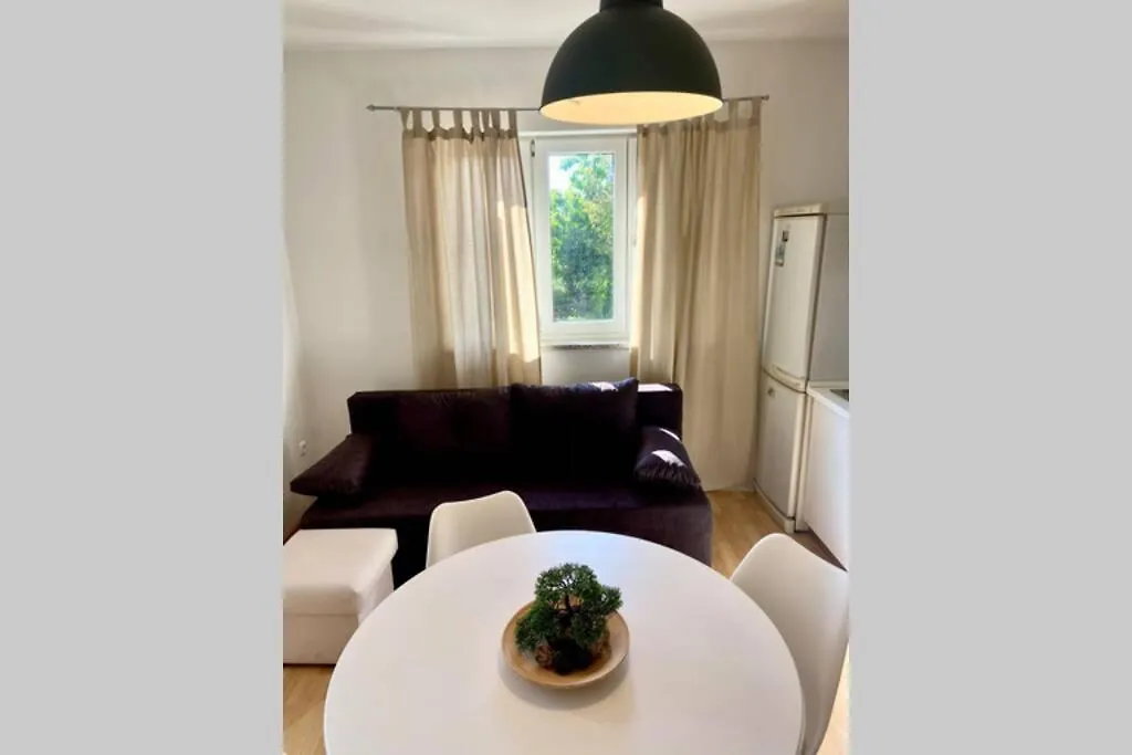 Cozy Apartment Umag 0*,
